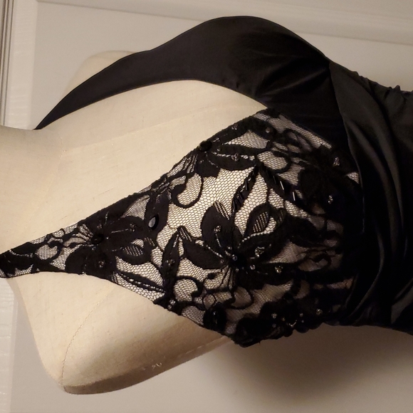 XOXO Laced Ruched Halter Dress - Picture 2 of 12